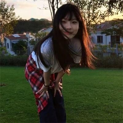 跪毯旁的眼泪